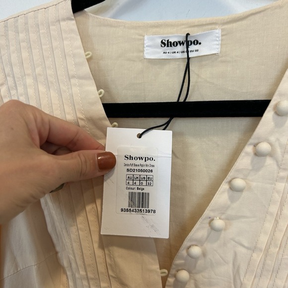 NWT Showpo Zandra Mini Dress Puff Sleeve Poplin Dress Beige Babydoll Dress Sz‎ 0 - Picture 3 of 8